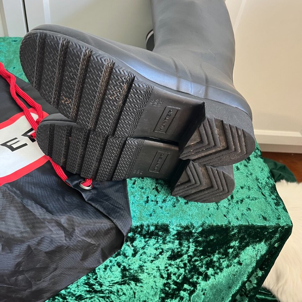 Hunter Tour Packable Rain Boots in Black - Picture 5 of 6